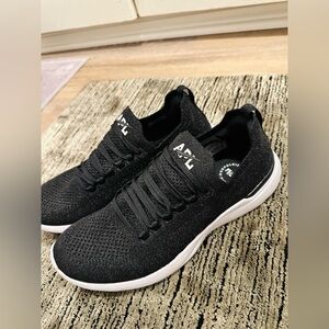 APL WOMENS TechLoom Breeze